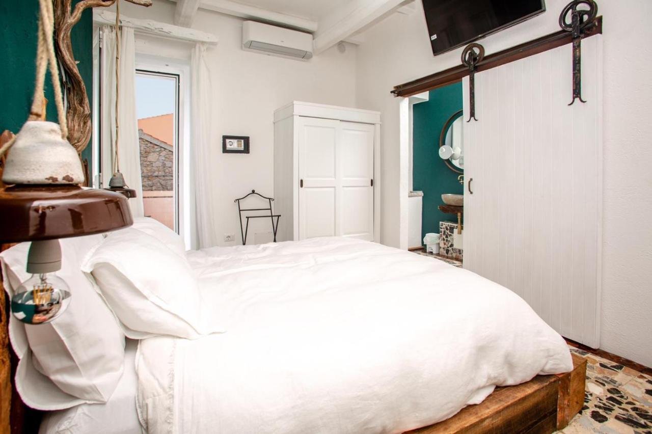 B&B Santa Lucia Santa Teresa Gallura Eksteriør billede